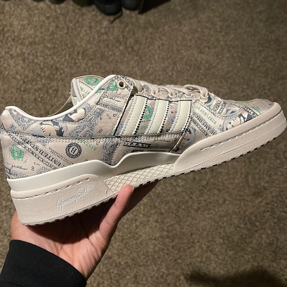 COPY - Brand new never worn adidas